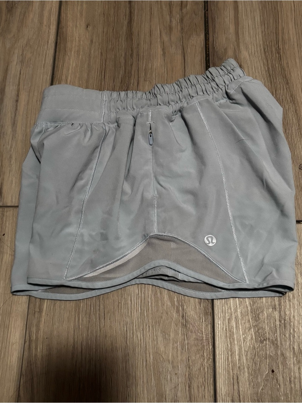 Lululemon Hotty Hot shorts | Size 2 | 4 inch | Light Blue